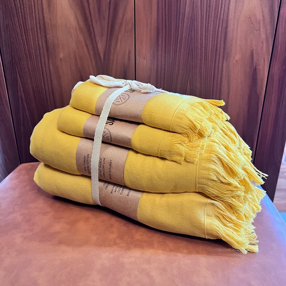 NWT Sand Cloud Towel Set, Terra XL Bath Bundle in color solar (yellow)